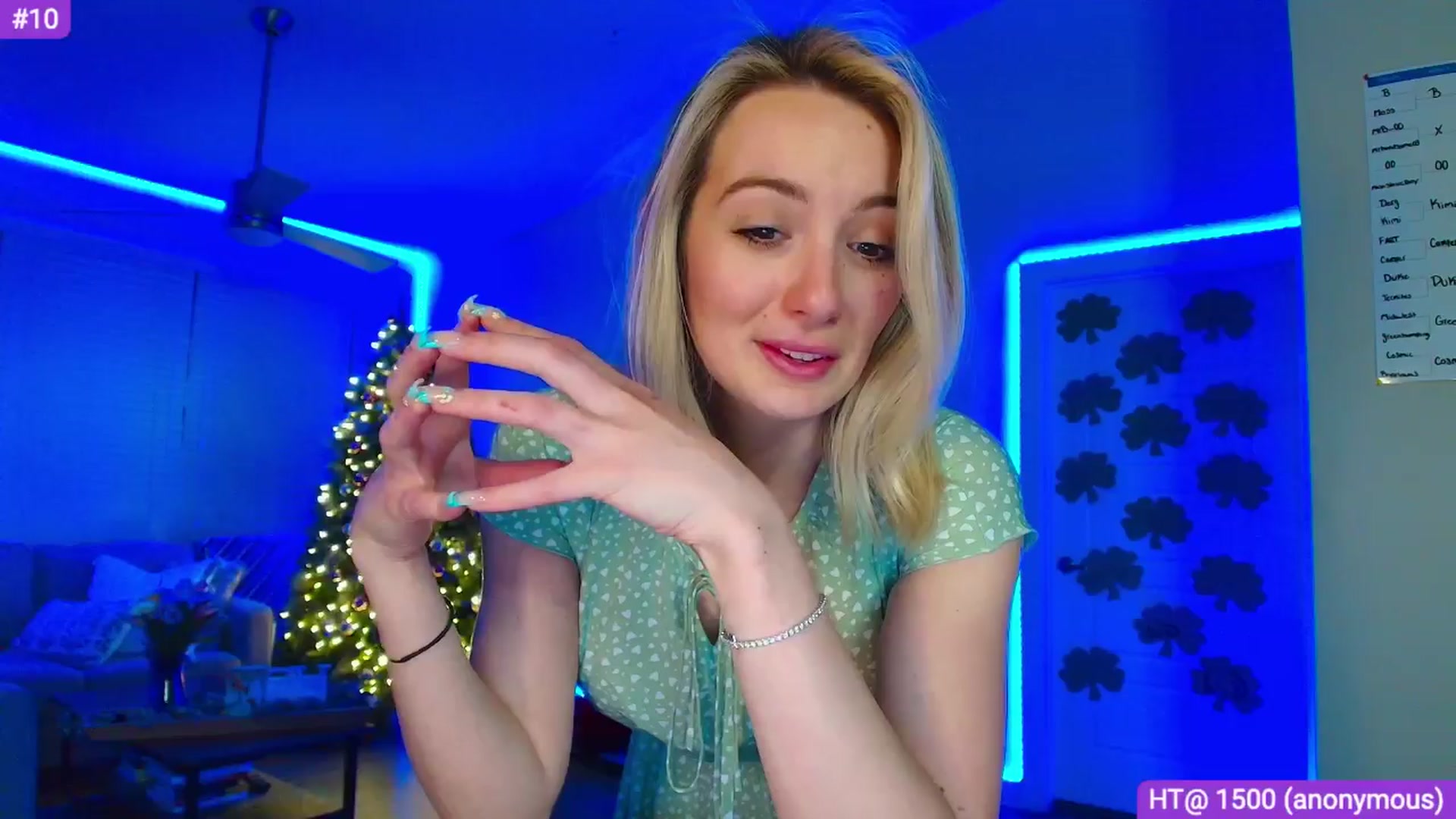 Gallery image thumbnail from Sammy_gray's myfreecams stream on, 03/31/2024, 08:07 image 10 of 20