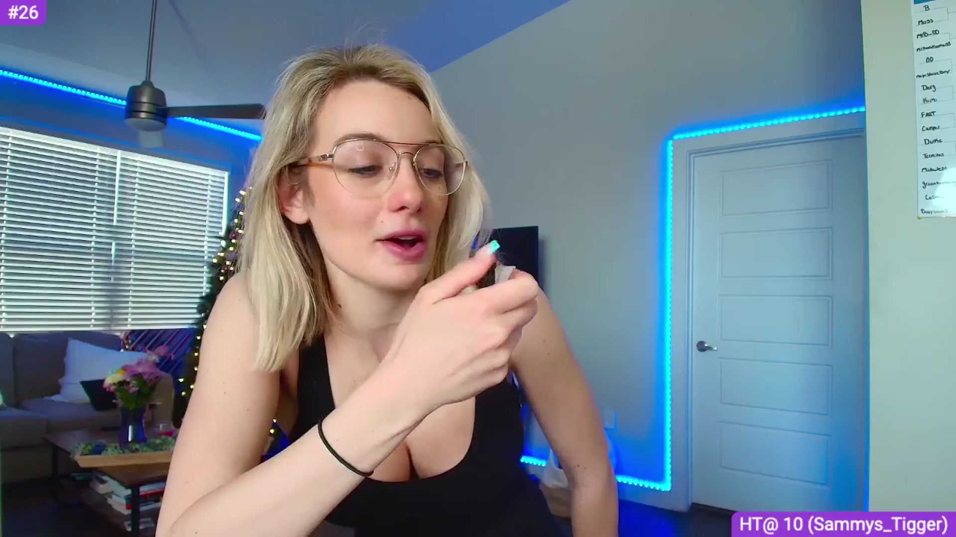 Gallery image thumbnail from Sammy_gray's myfreecams stream on, 04/03/2024, 23:24 image 15 of 20