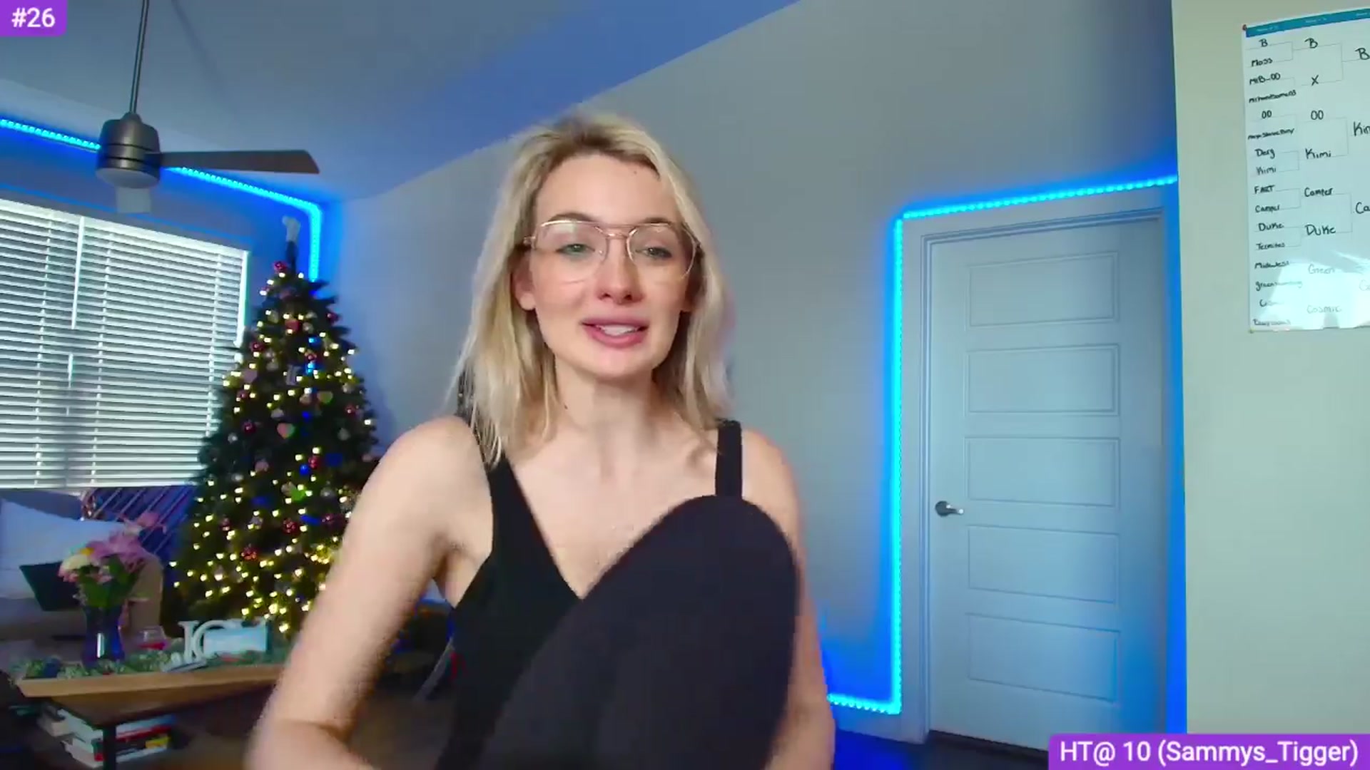Gallery image thumbnail from Sammy_gray's myfreecams stream on, 04/03/2024, 23:24 image 17 of 20