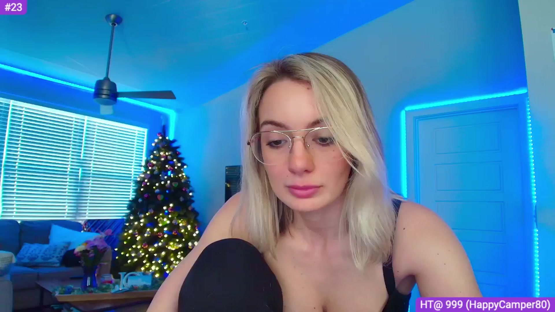 Gallery image thumbnail from Sammy_gray's myfreecams stream on, 04/04/2024, 02:17 image 1 of 20