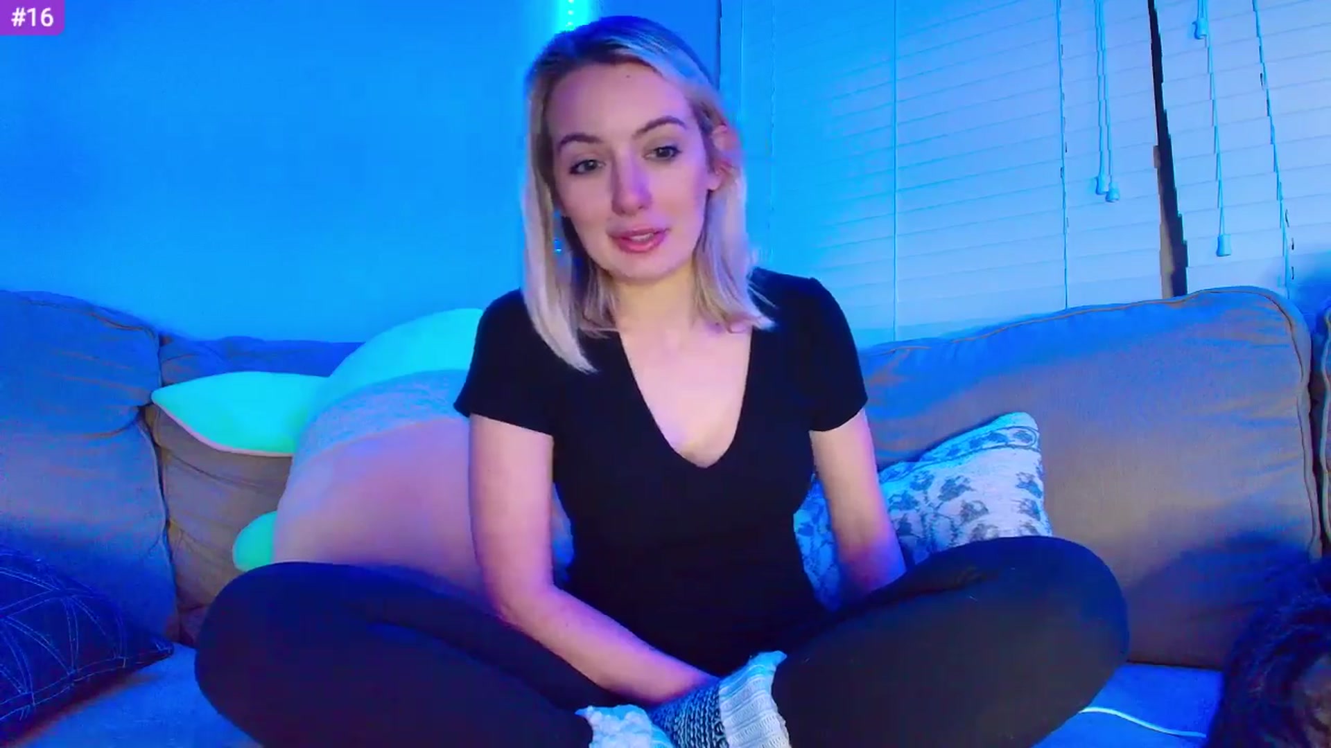 Gallery image thumbnail from Sammy_gray's myfreecams stream on, 04/09/2024, 07:42 image 11 of 20