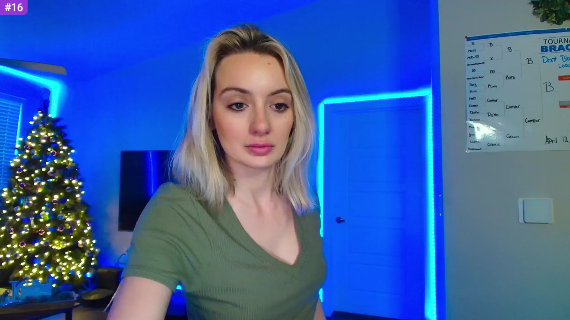 Gallery image thumbnail from Sammy_gray's myfreecams stream on, 04/10/2024, 02:07 image 4 of 20