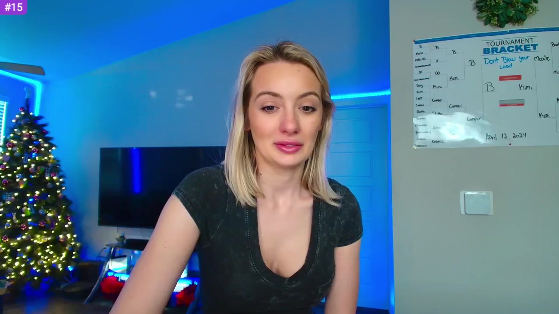 Gallery image thumbnail from Sammy_gray's myfreecams stream on, 04/11/2024, 24:48 image 10 of 20