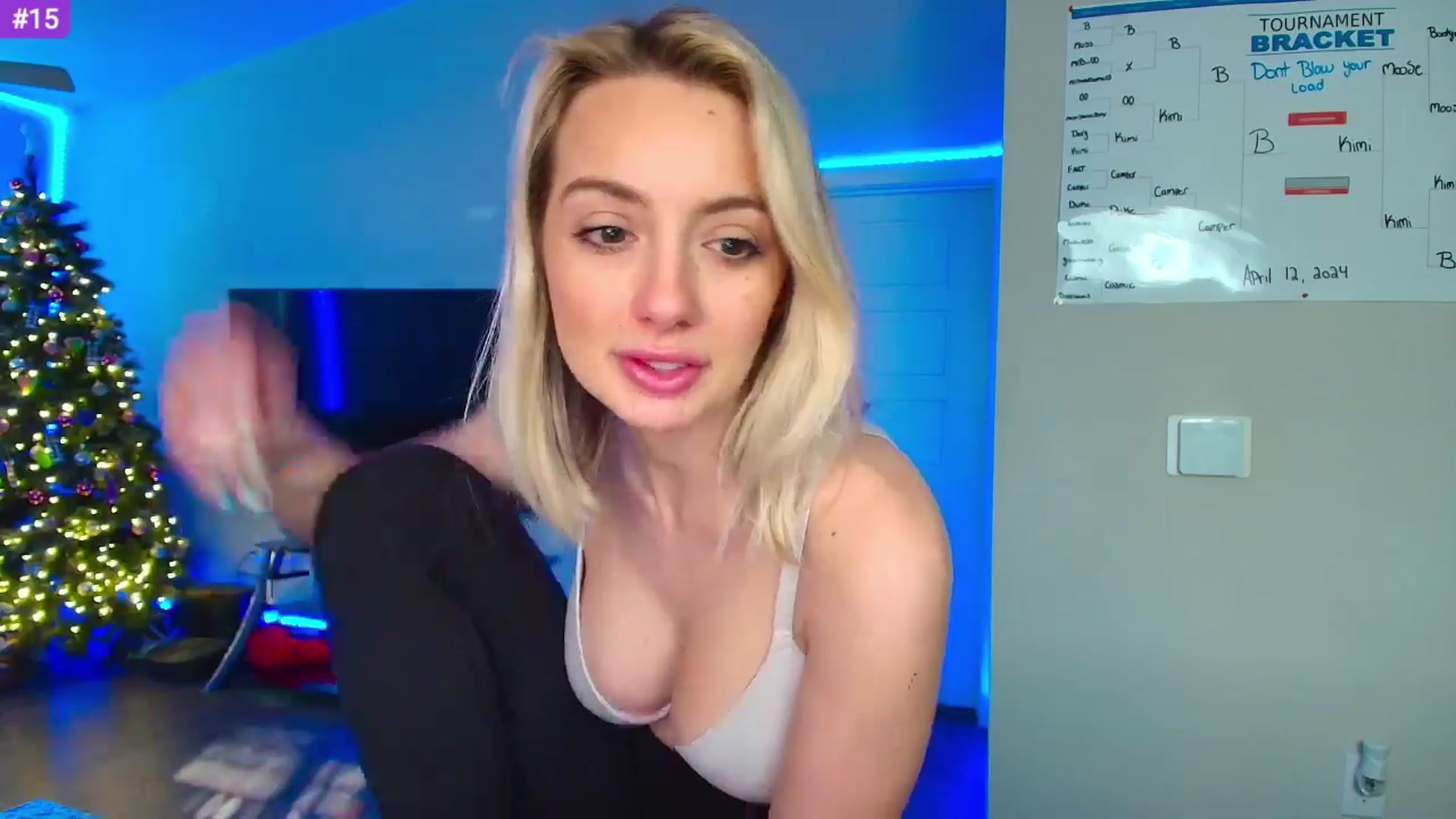 Gallery image thumbnail from Sammy_gray's myfreecams stream on, 04/11/2024, 24:48 image 19 of 20