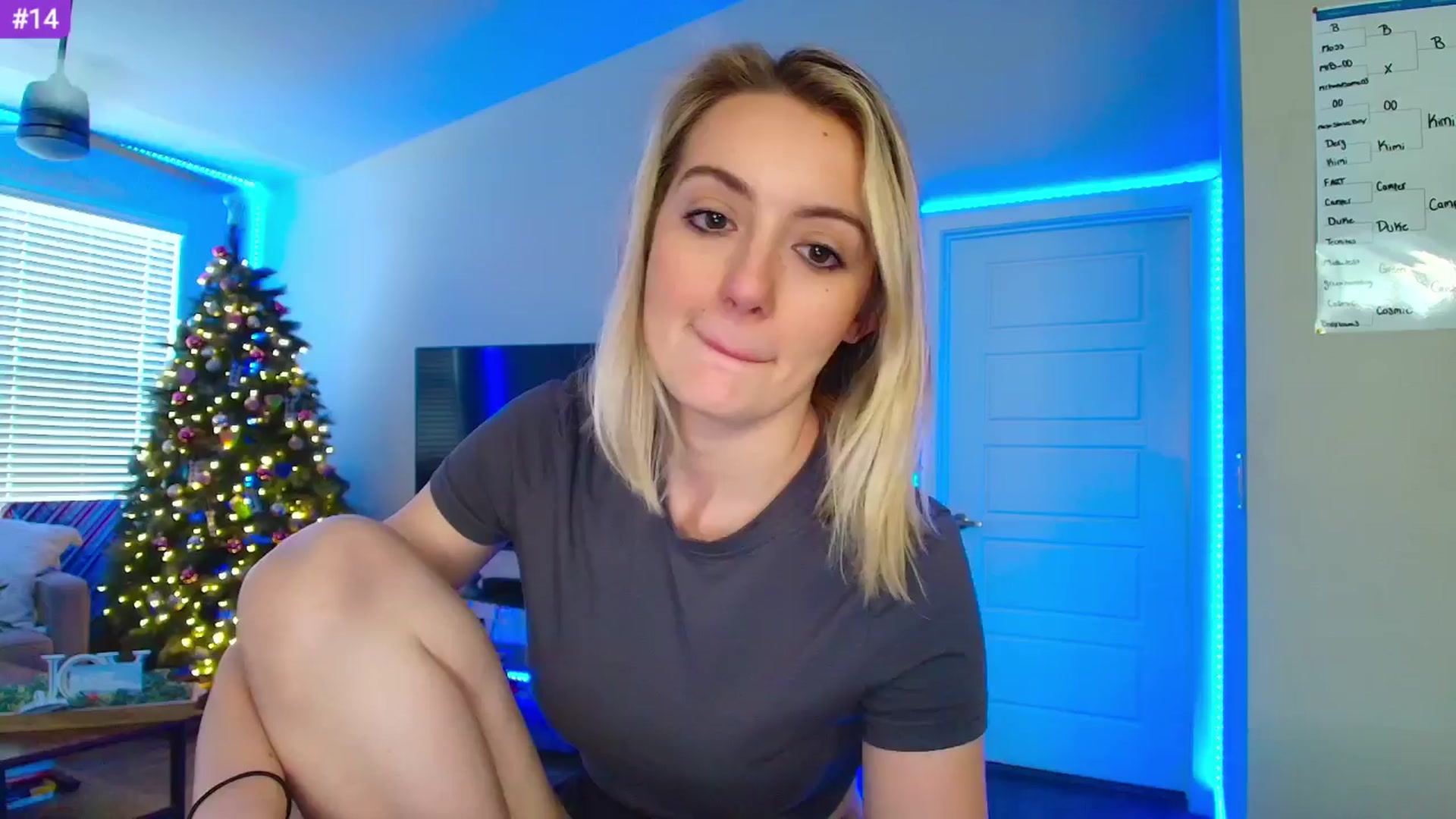 Gallery image thumbnail from Sammy_gray's myfreecams stream on, 04/11/2024, 22:27 image 14 of 20