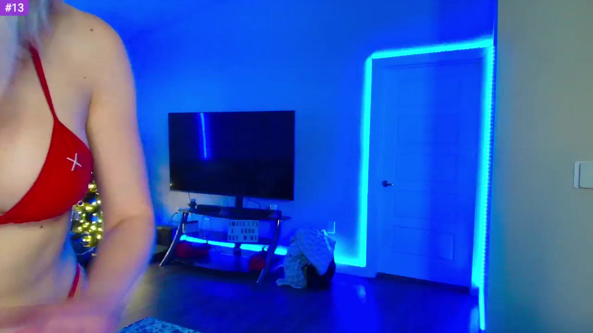 Gallery image thumbnail from Sammy_gray's myfreecams stream on, 04/19/2024, 05:20 image 11 of 20
