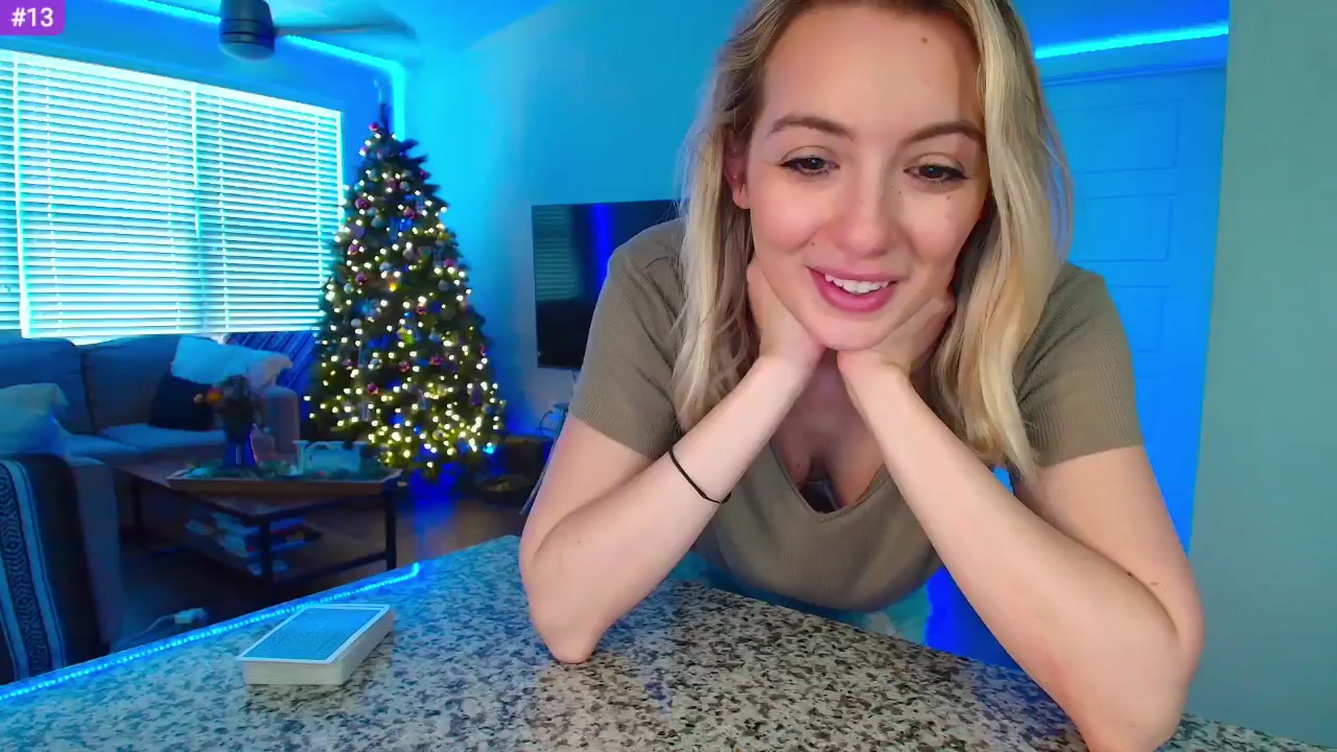 Gallery image thumbnail from Sammy_gray's myfreecams stream on, 04/21/2024, 24:02 image 10 of 20