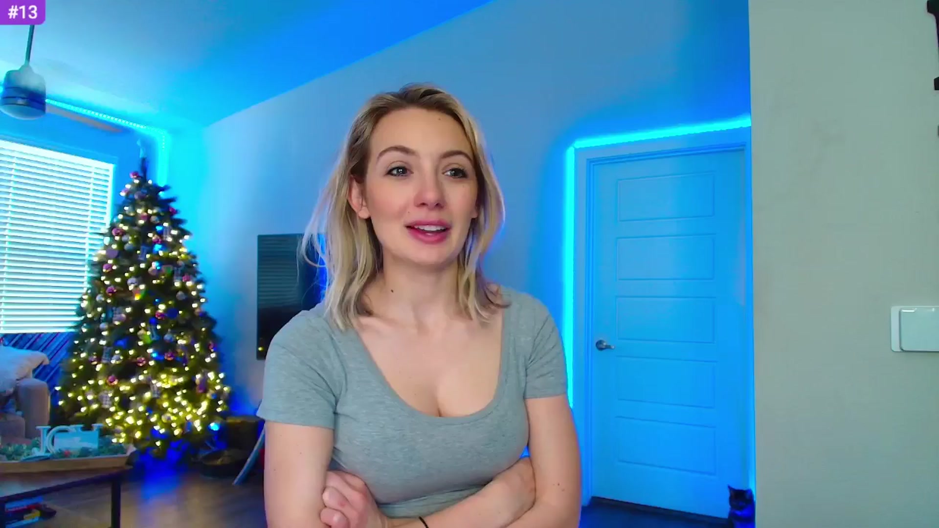 Gallery image thumbnail from Sammy_gray's myfreecams stream on, 04/22/2024, 24:03 image 2 of 20
