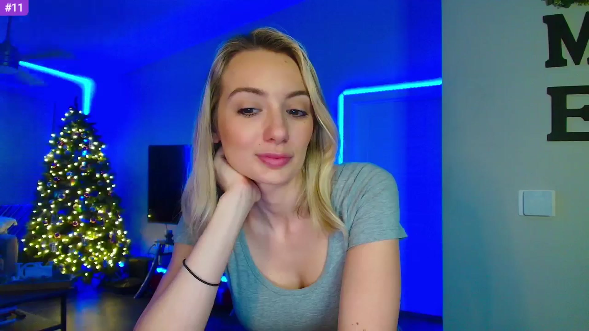 Gallery image thumbnail from Sammy_gray's myfreecams stream on, 04/22/2024, 03:41 image 15 of 20