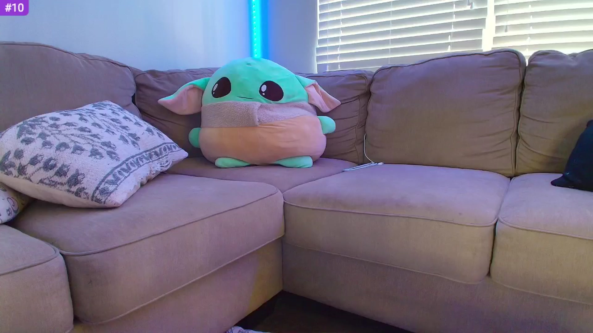 Gallery image thumbnail from Sammy_gray's myfreecams stream on, 04/24/2024, 01:13 image 4 of 20