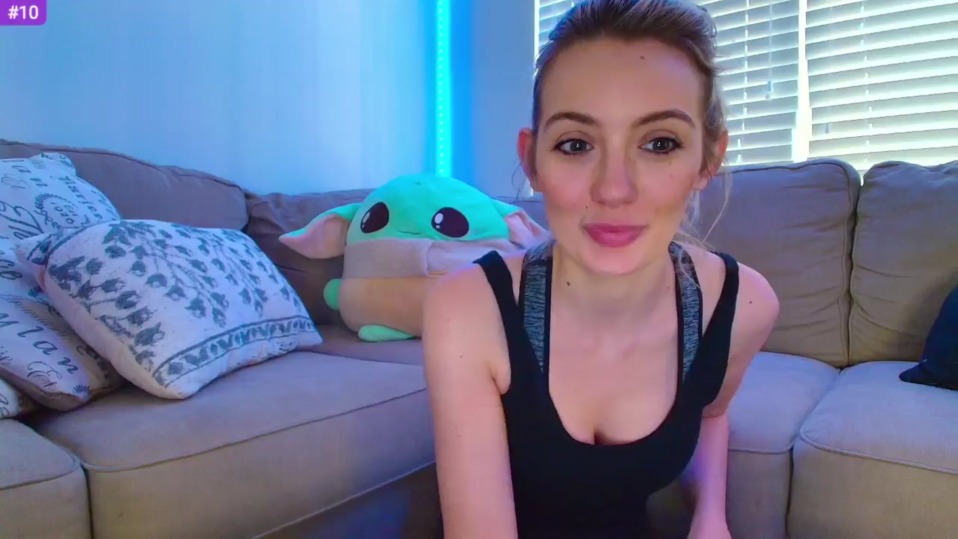 Gallery image thumbnail from Sammy_gray's myfreecams stream on, 04/24/2024, 01:13 image 16 of 20