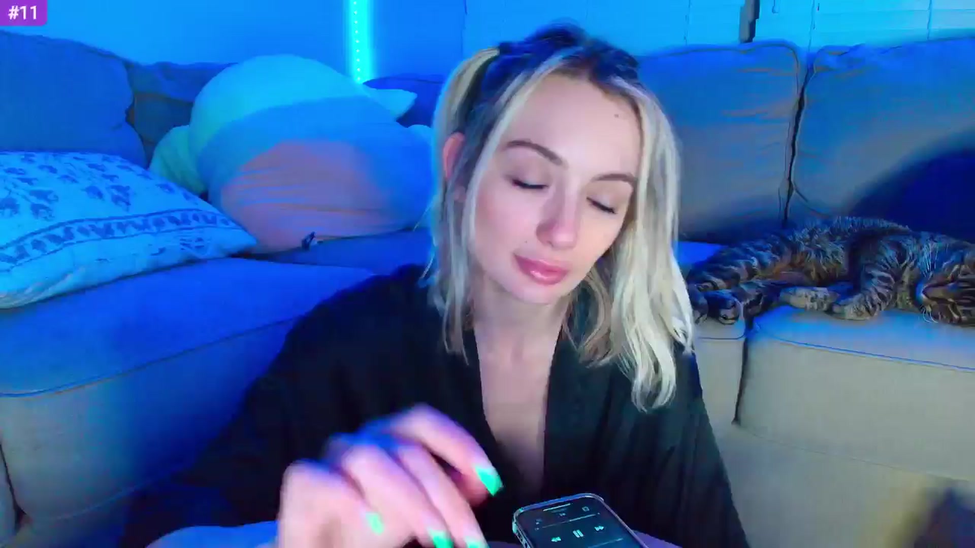 Gallery image thumbnail from Sammy_gray's myfreecams stream on, 04/24/2024, 08:46 image 6 of 20