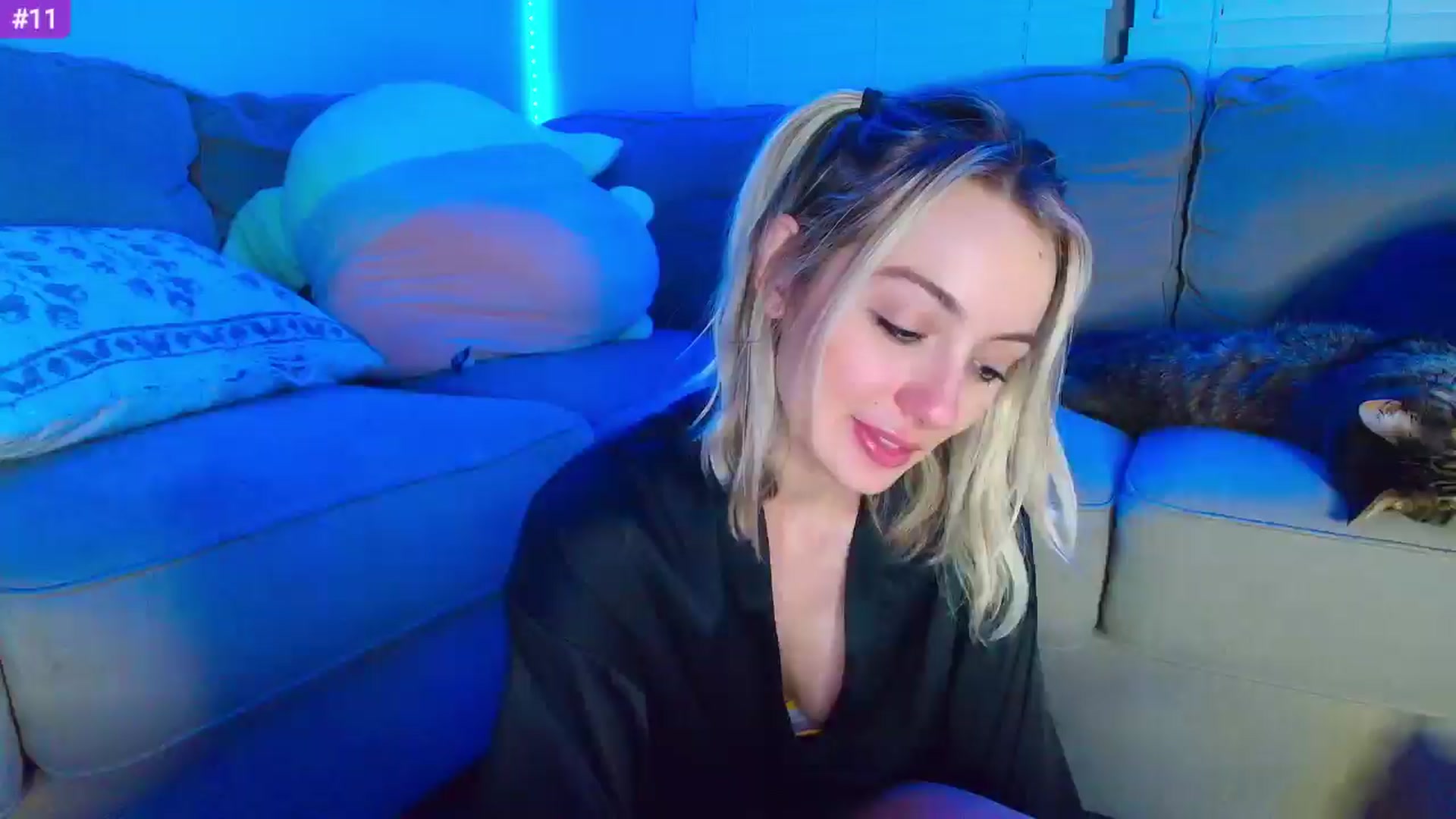 Gallery image thumbnail from Sammy_gray's myfreecams stream on, 04/24/2024, 08:46 image 7 of 20