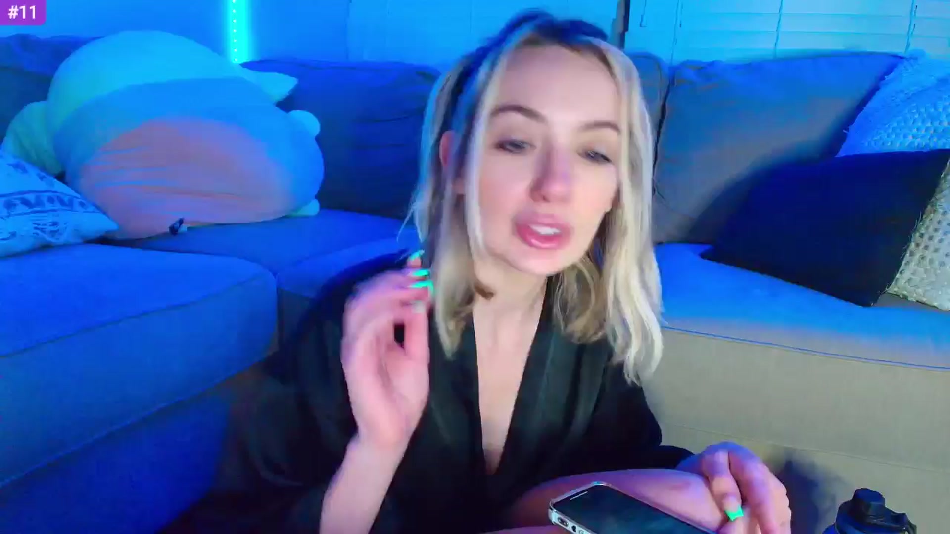 Gallery image thumbnail from Sammy_gray's myfreecams stream on, 04/24/2024, 08:46 image 8 of 20