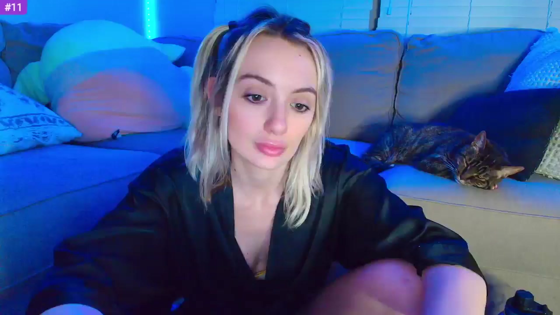 Gallery image thumbnail from Sammy_gray's myfreecams stream on, 04/24/2024, 08:46 image 17 of 20