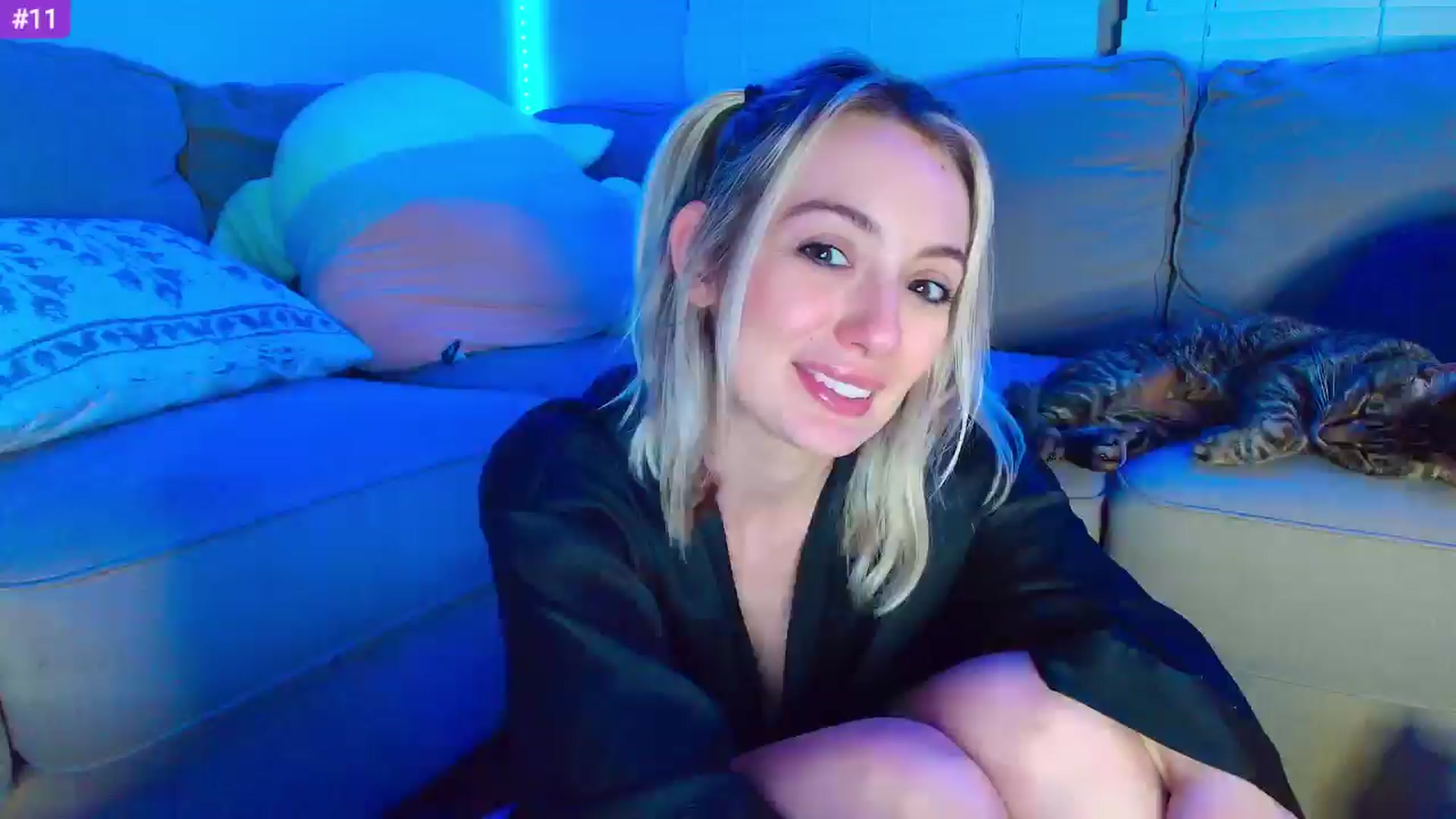 Gallery image thumbnail from Sammy_gray's myfreecams stream on, 04/24/2024, 08:46 image 1 of 20