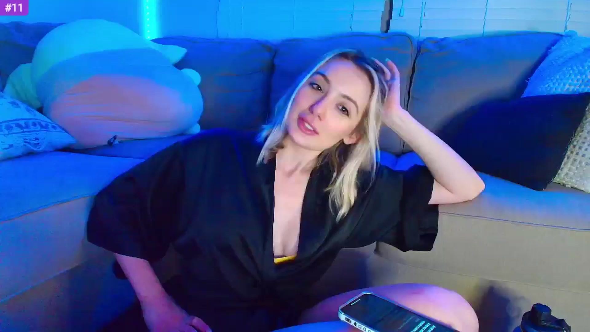 Gallery image thumbnail from Sammy_gray's myfreecams stream on, 04/24/2024, 08:46 image 9 of 20