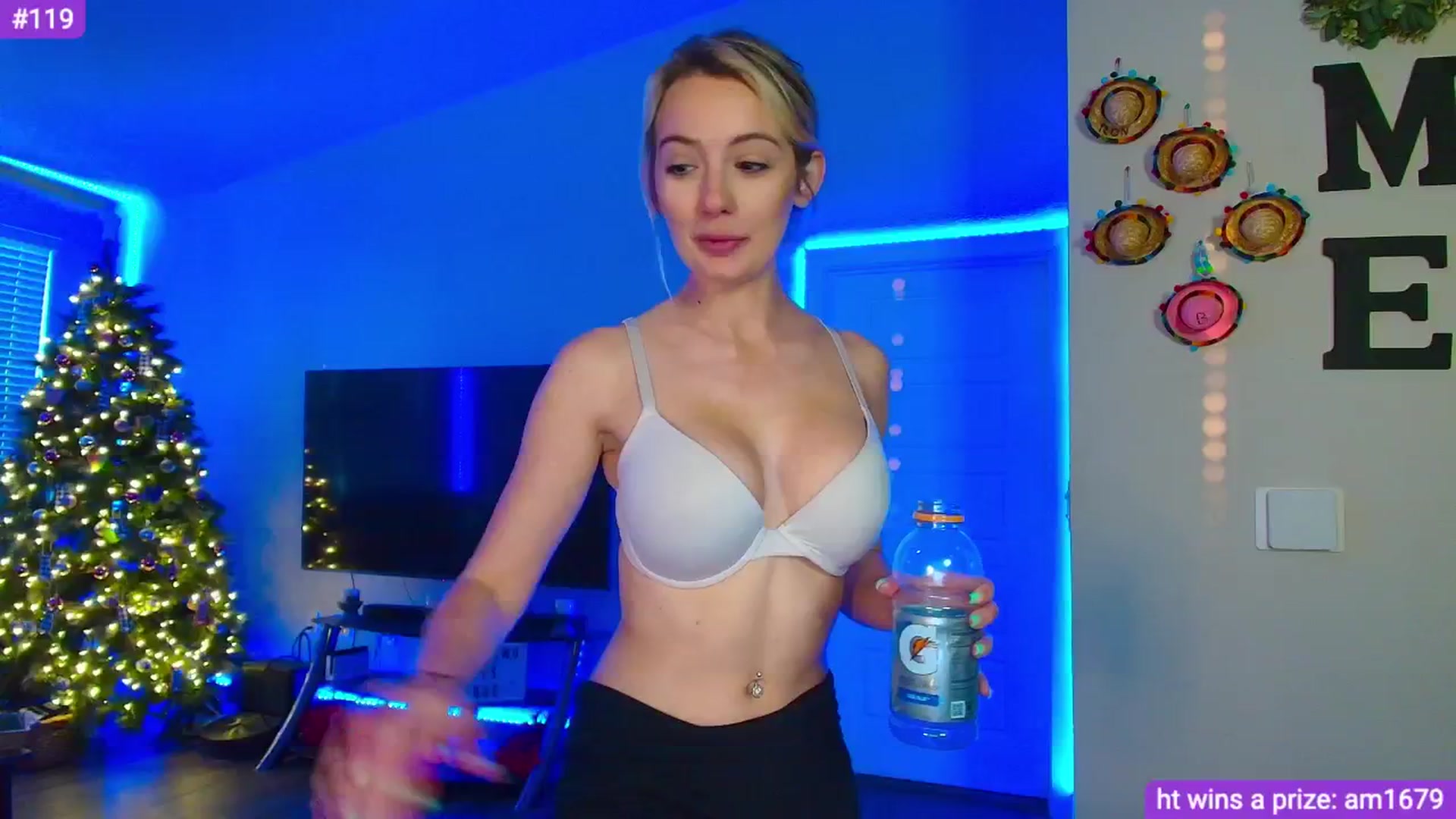 Gallery image thumbnail from Sammy_gray's myfreecams stream on, 05/04/2024, 02:12 image 10 of 20