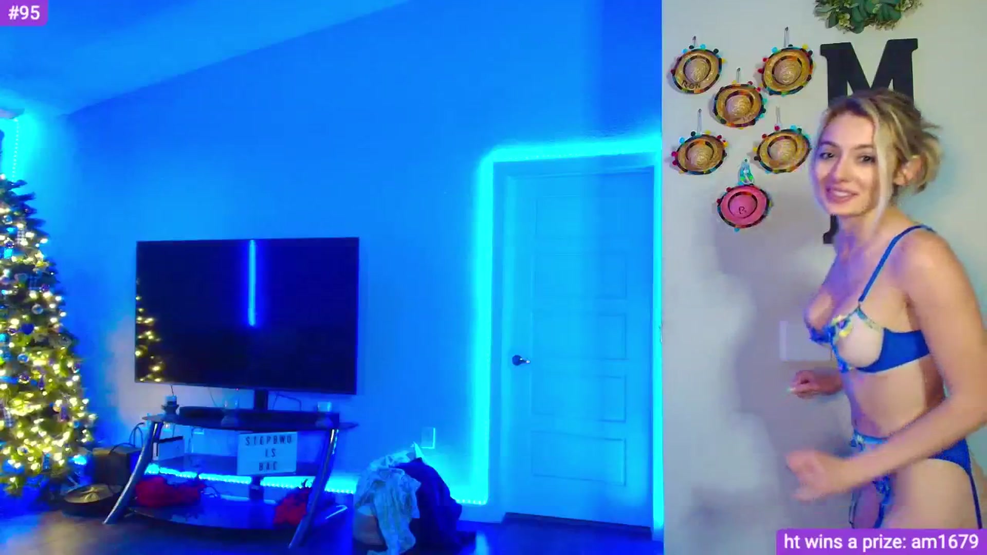 Gallery image thumbnail from Sammy_gray's myfreecams stream on, 05/04/2024, 03:52 image 9 of 20