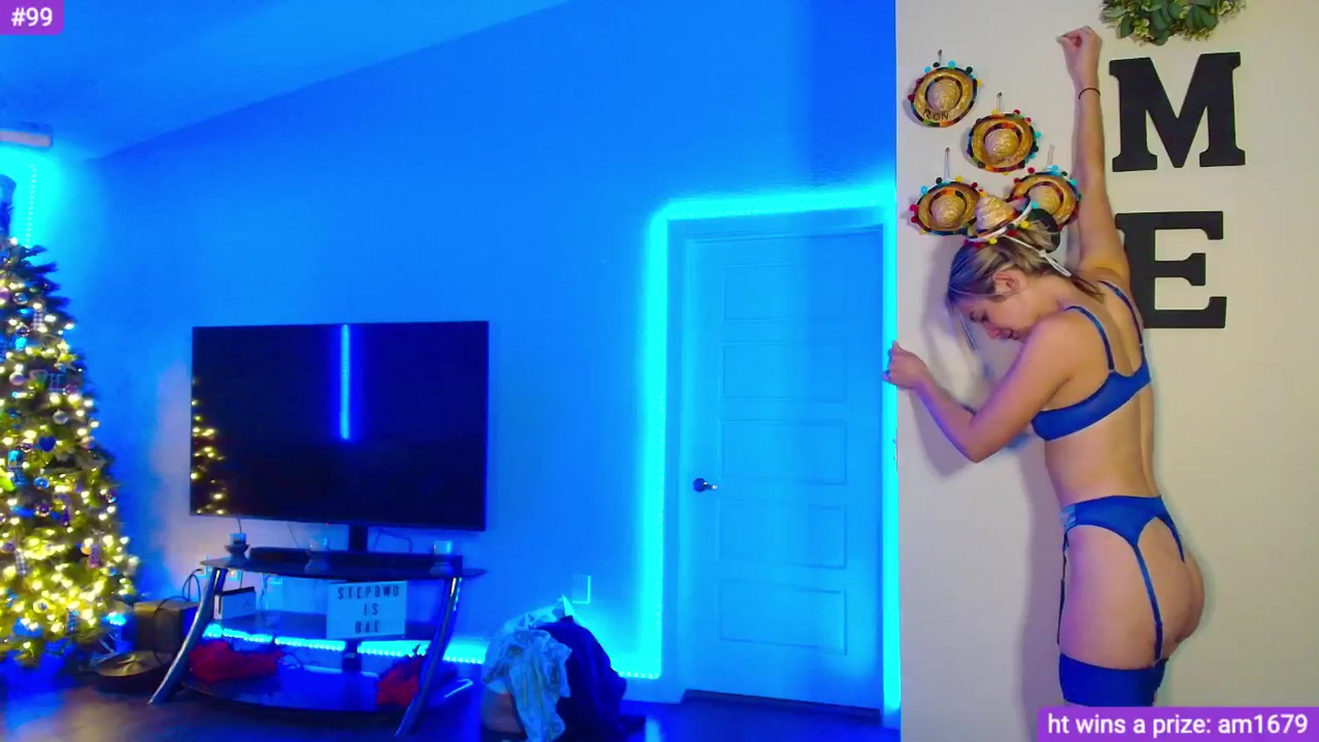 Gallery image thumbnail from Sammy_gray's myfreecams stream on, 05/04/2024, 03:52 image 6 of 20