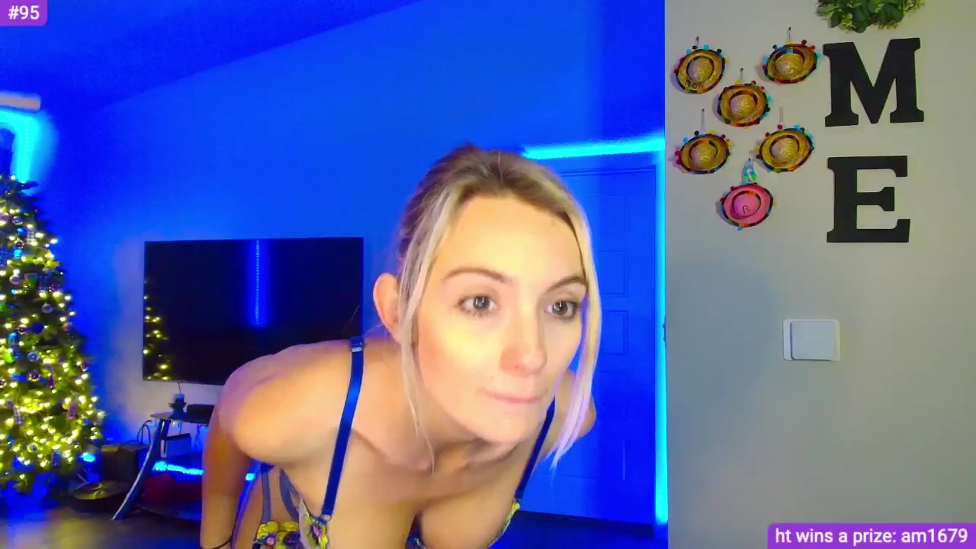 Gallery image thumbnail from Sammy_gray's myfreecams stream on, 05/04/2024, 03:52 image 8 of 20