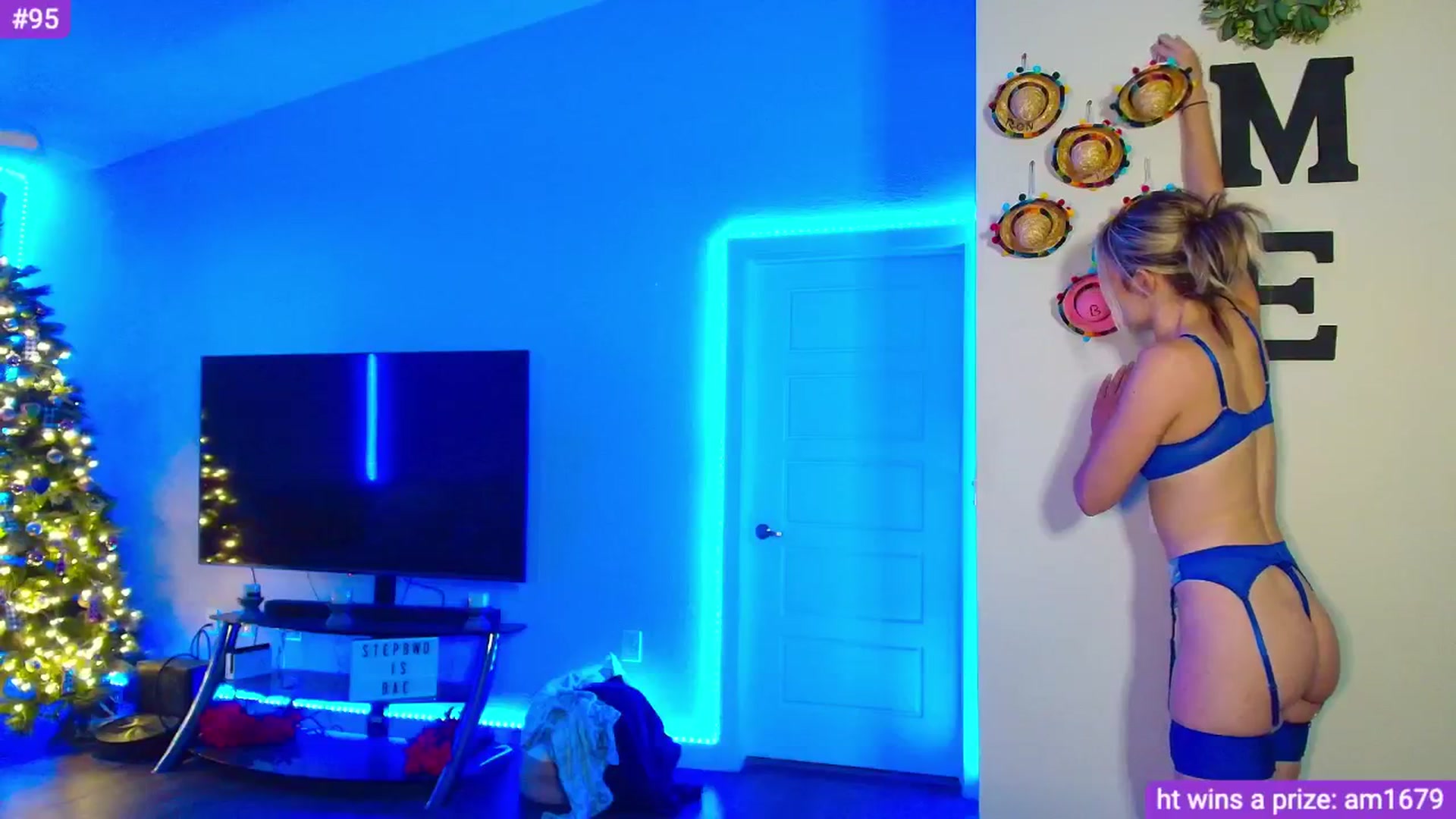 Gallery image thumbnail from Sammy_gray's myfreecams stream on, 05/04/2024, 03:52 image 10 of 20
