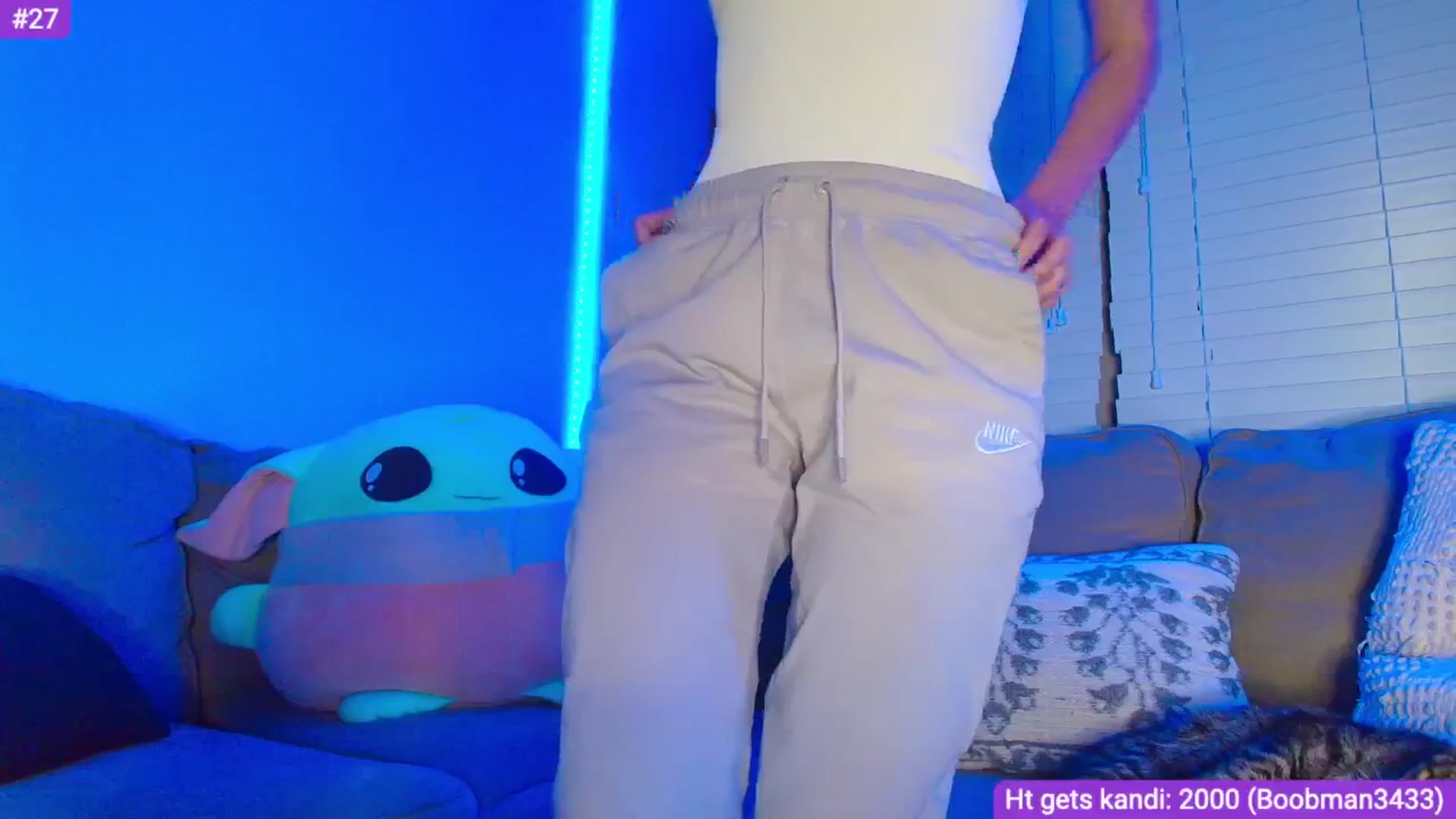 Gallery image thumbnail from Sammy_gray's myfreecams stream on, 05/09/2024, 05:45 image 10 of 20