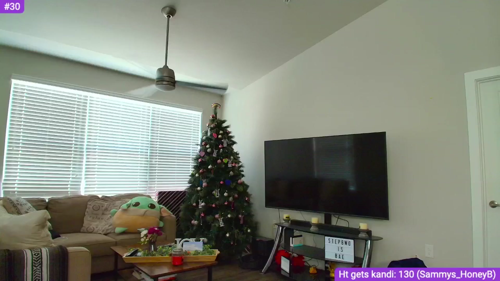 Gallery image thumbnail from Sammy_gray's myfreecams stream on, 05/17/2024, 22:59 image 13 of 20