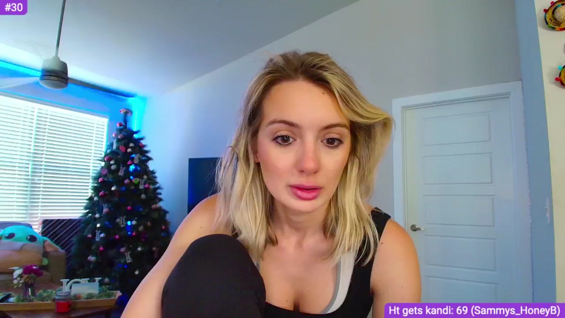 Gallery image thumbnail from Sammy_gray's myfreecams stream on, 05/17/2024, 22:59 image 10 of 20