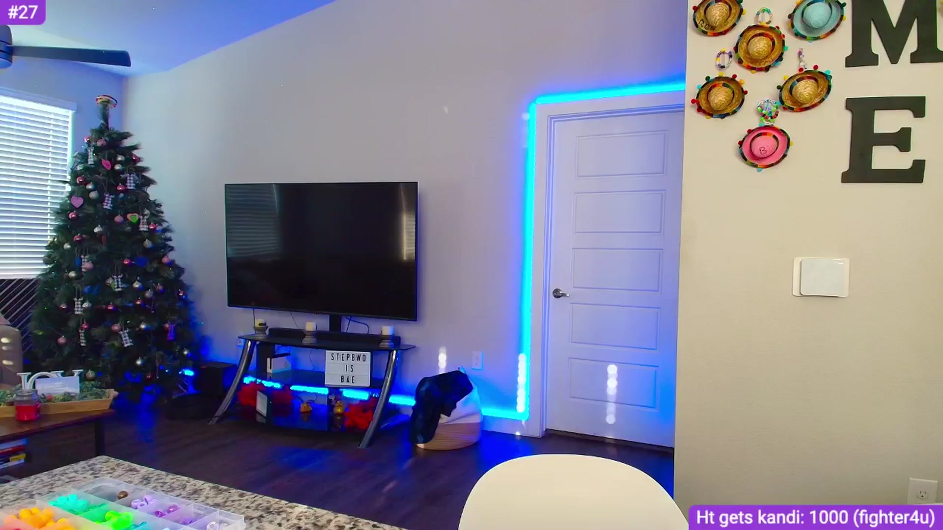 Gallery image thumbnail from Sammy_gray's myfreecams stream on, 05/21/2024, 03:20 image 12 of 20