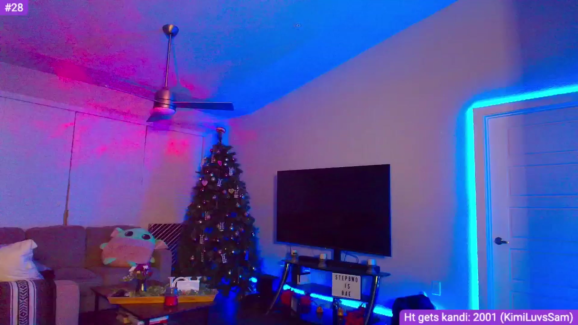 Gallery image thumbnail from Sammy_gray's myfreecams stream on, 05/21/2024, 06:35 image 1 of 20