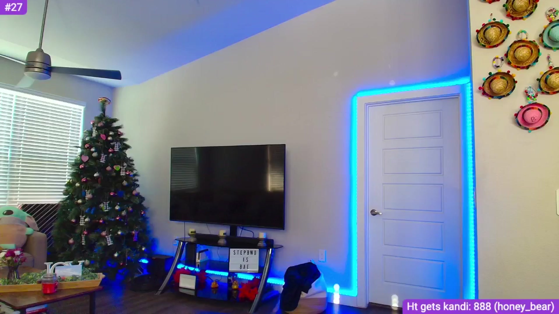 Gallery image thumbnail from Sammy_gray's myfreecams stream on, 05/22/2024, 02:11 image 11 of 20