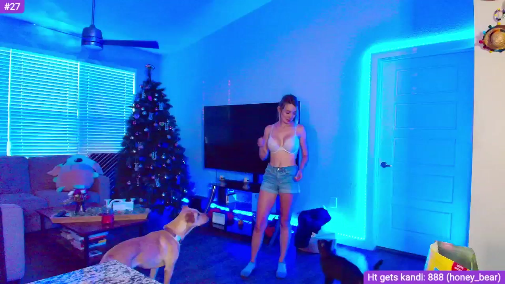 Gallery image thumbnail from Sammy_gray's myfreecams stream on, 05/22/2024, 02:29 image 7 of 20