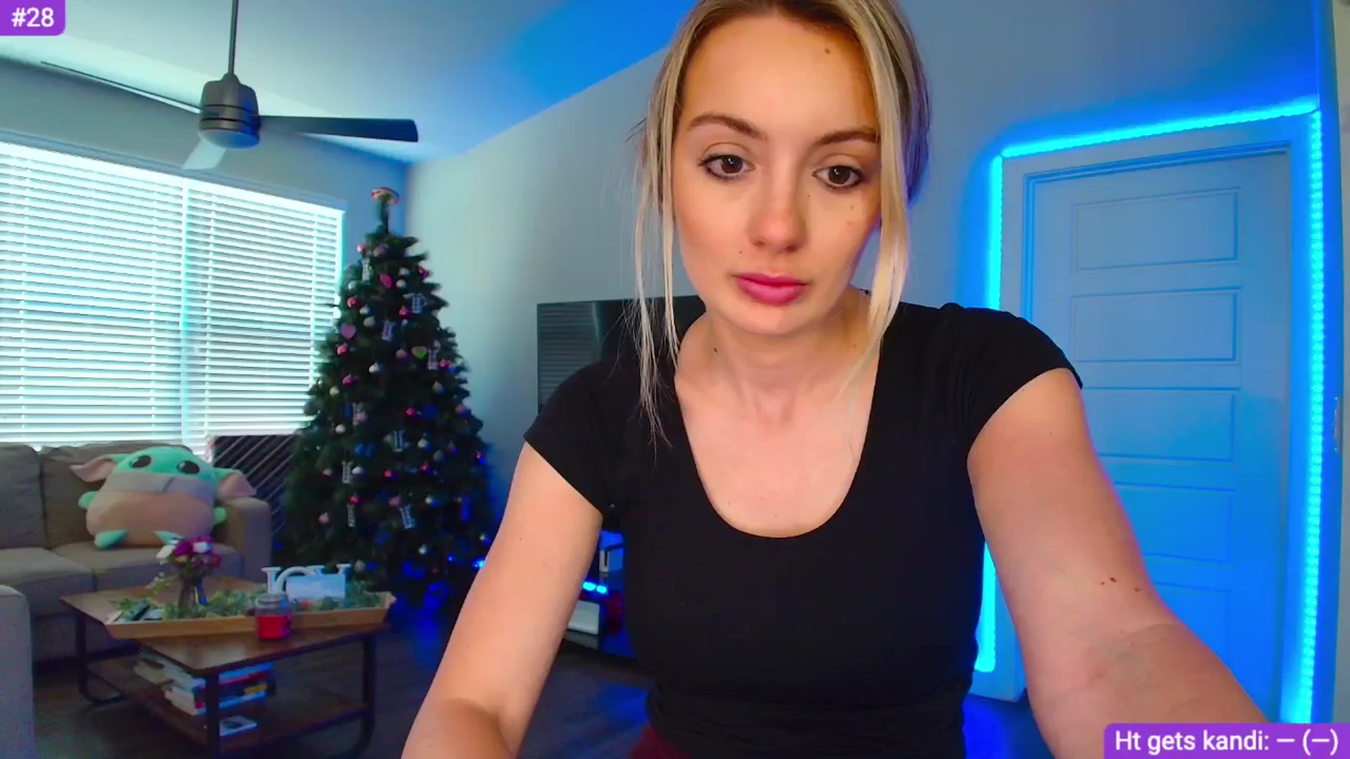 Gallery image thumbnail from Sammy_gray's myfreecams stream on, 05/23/2024, 24:24 image 14 of 20