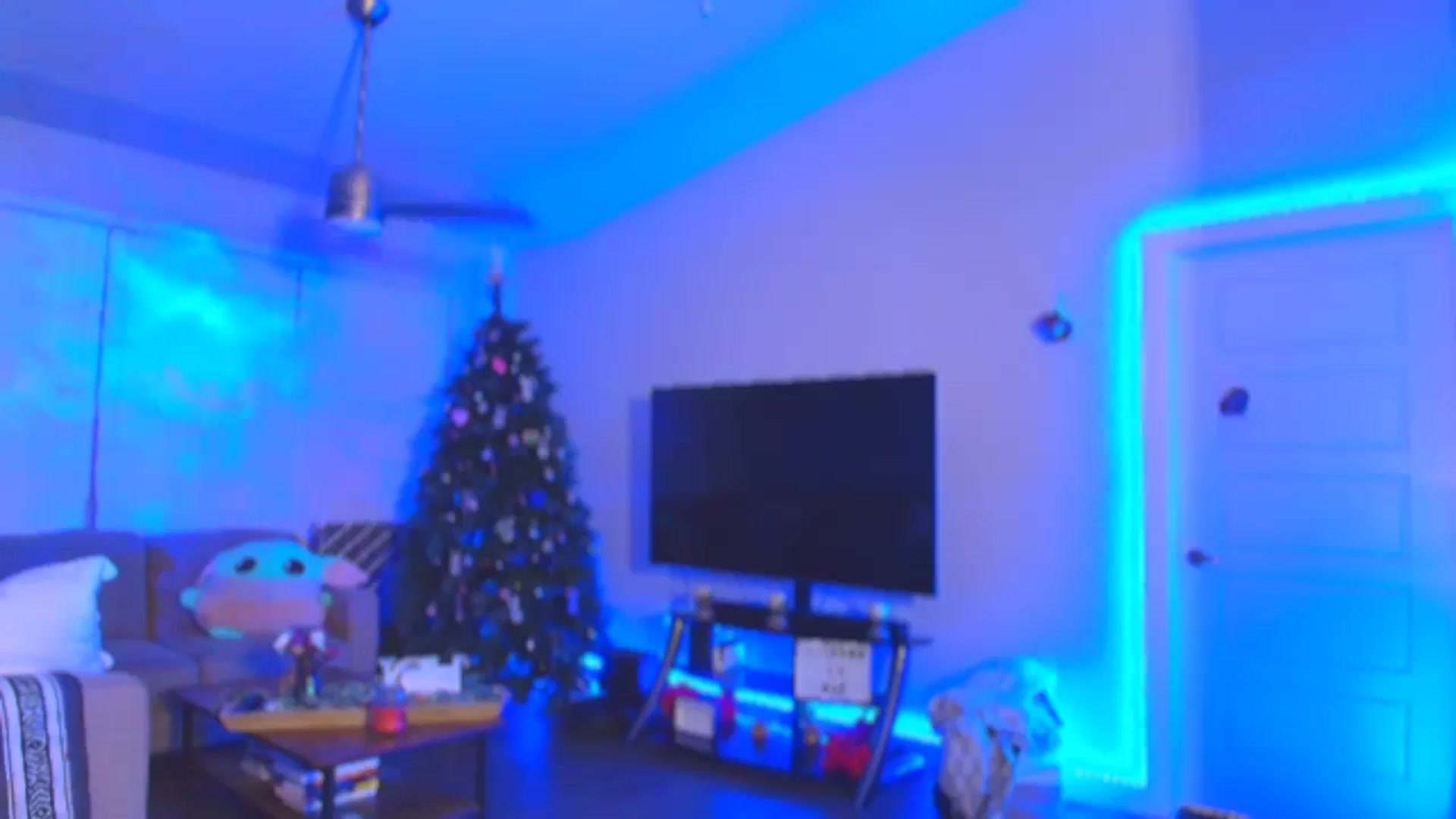 Gallery image thumbnail from Sammy_gray's myfreecams stream on, 05/25/2024, 05:11 image 10 of 20