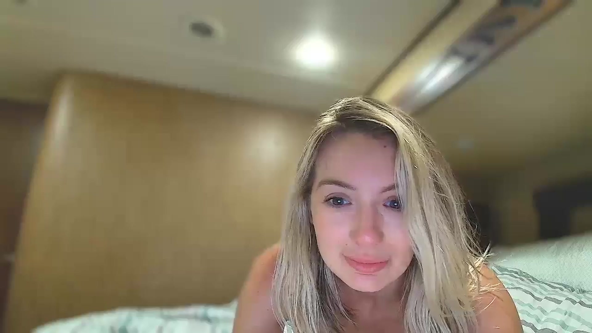 Gallery image thumbnail from Sammy_gray's myfreecams stream on, 05/26/2024, 05:09 image 8 of 20
