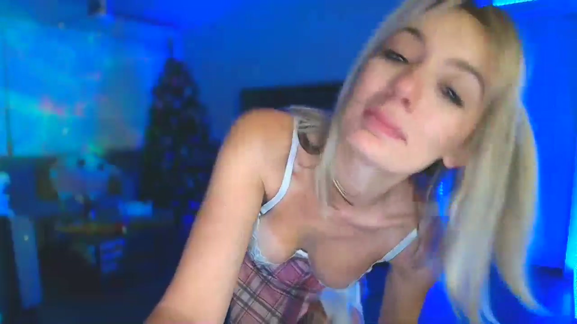 Gallery image thumbnail from Sammy_gray's myfreecams stream on, 06/01/2024, 04:32 image 13 of 20