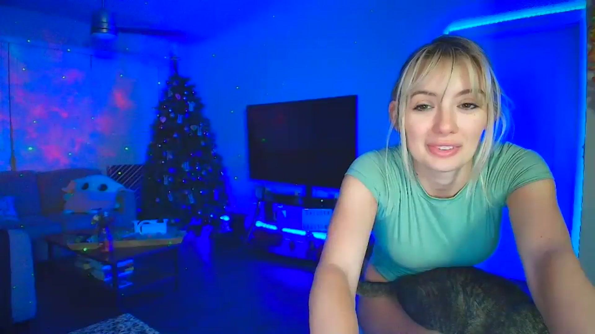 Gallery image thumbnail from Sammy_gray's myfreecams stream on, 06/06/2024, 06:25 image 2 of 20