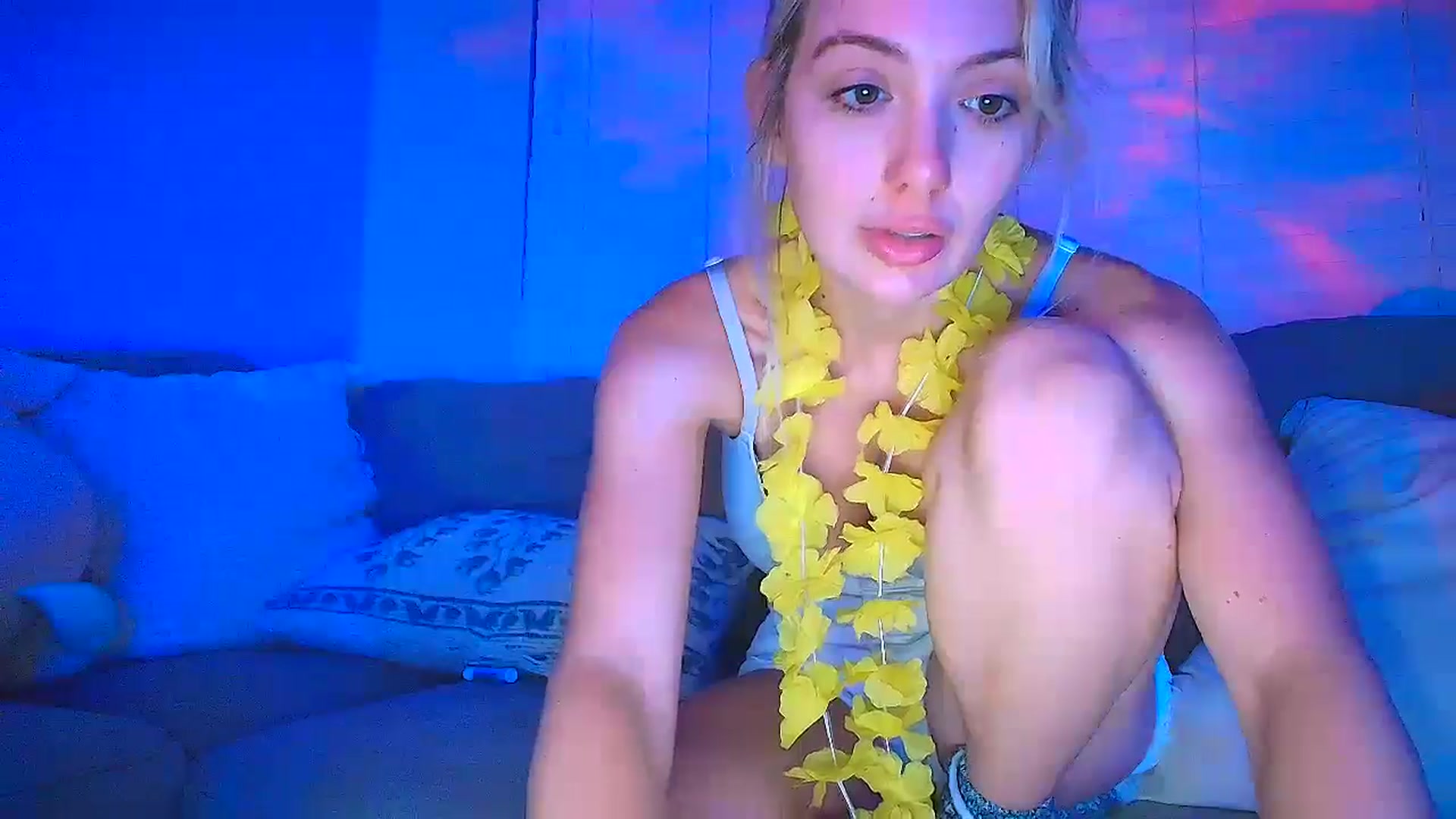 Gallery image thumbnail from Sammy_gray's myfreecams stream on, 06/10/2024, 08:50 image 15 of 20