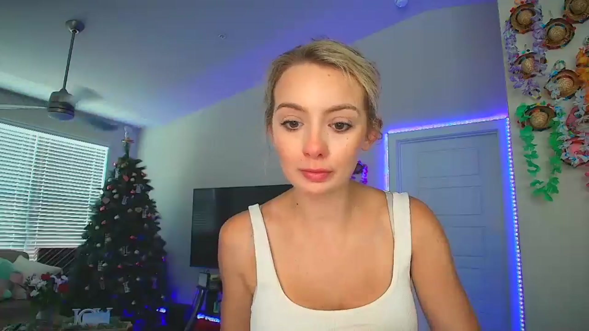 Gallery image thumbnail from Sammy_gray's myfreecams stream on, 06/24/2024, 23:48 image 2 of 20