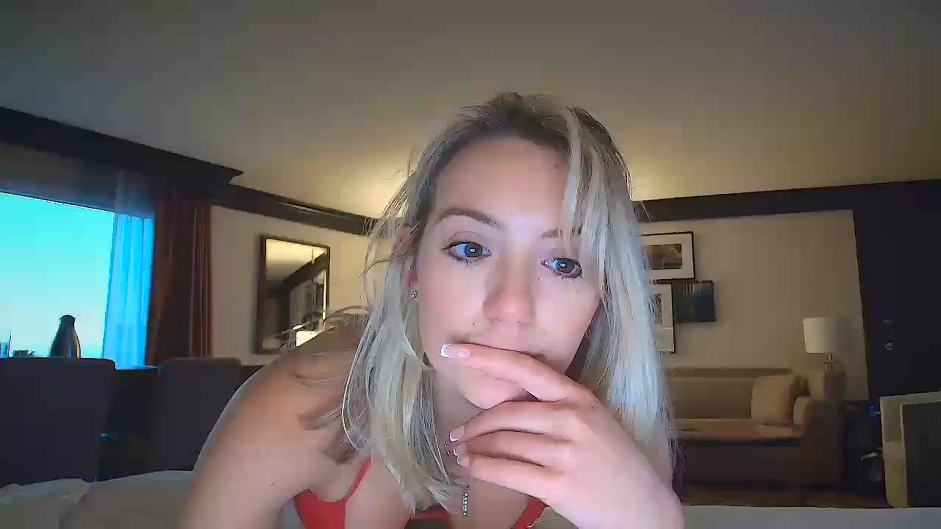 Gallery image thumbnail from Sammy_gray's myfreecams stream on, 06/30/2024, 03:02 image 19 of 20
