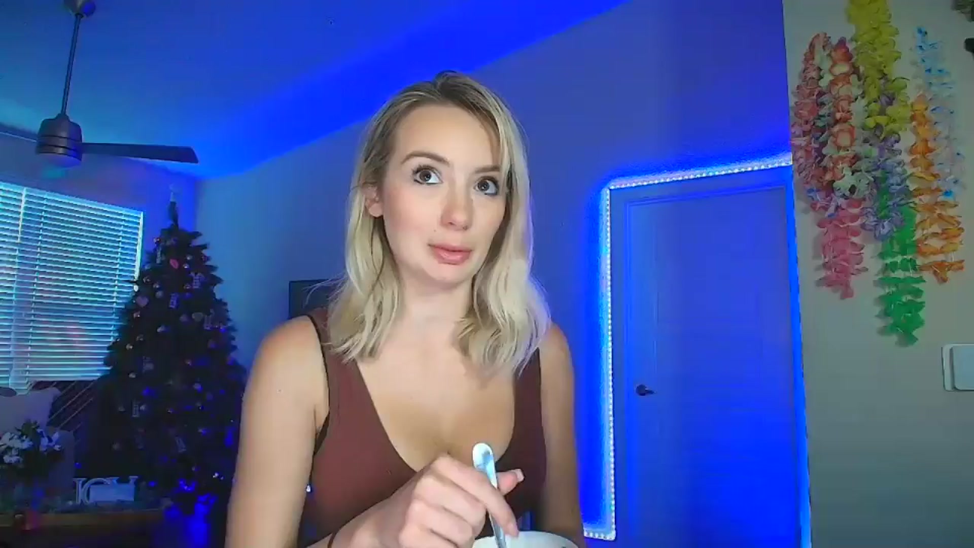 Gallery image thumbnail from Sammy_gray's myfreecams stream on, 07/01/2024, 02:18 image 7 of 20