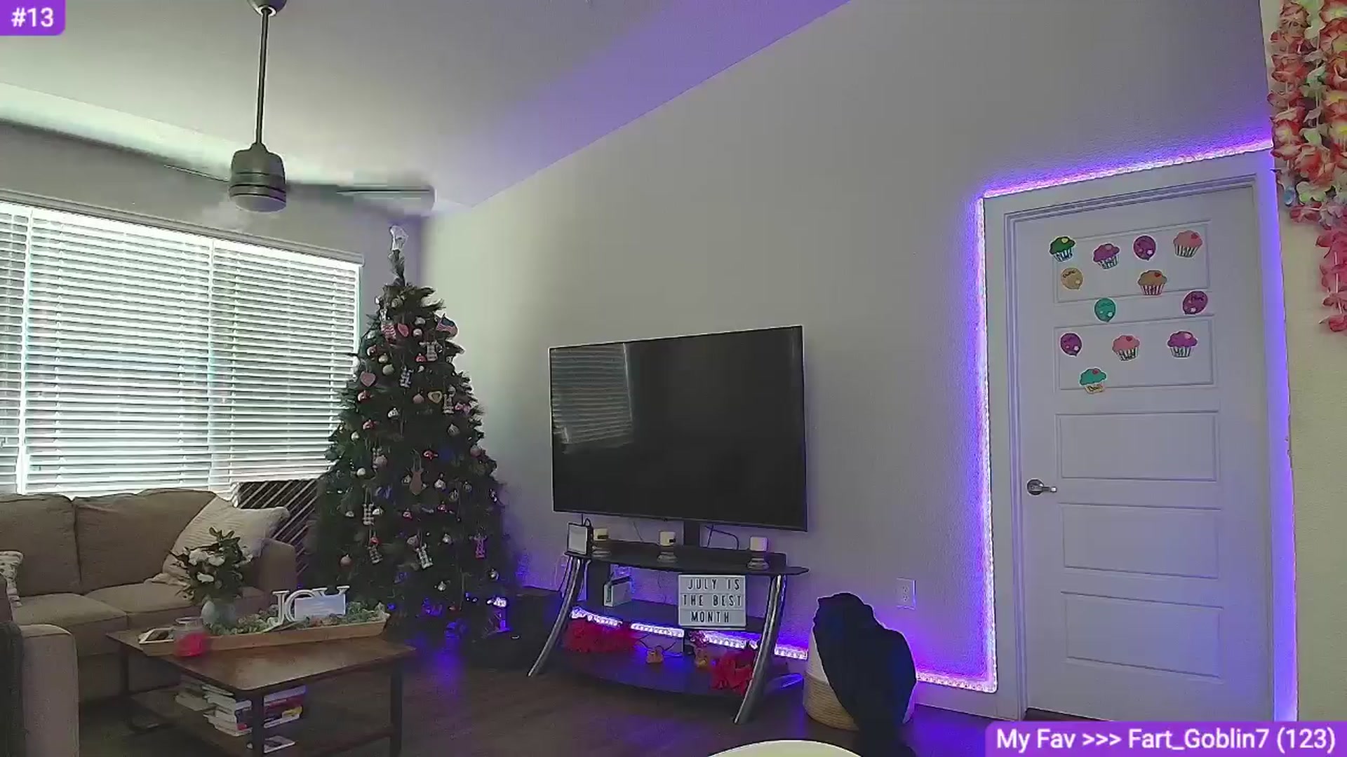 Gallery image thumbnail from Sammy_gray's myfreecams stream on, 07/04/2024, 22:31 image 16 of 20