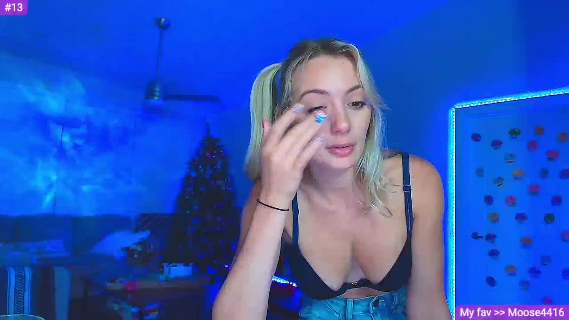 Gallery image thumbnail from Sammy_gray's myfreecams stream on, 07/17/2024, 04:27 image 8 of 20