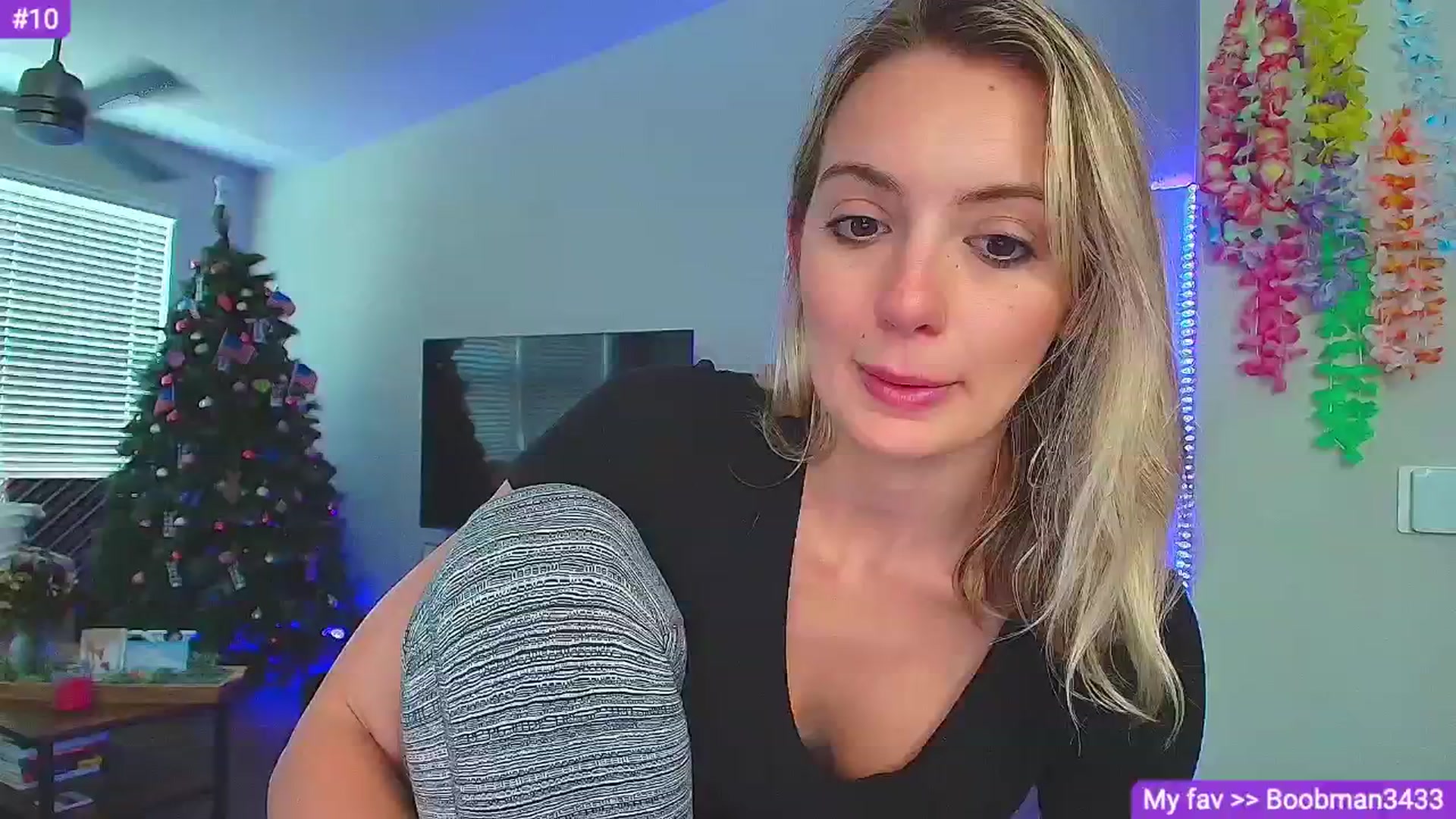 Gallery image thumbnail from Sammy_gray's myfreecams stream on, 07/17/2024, 23:22 image 1 of 20
