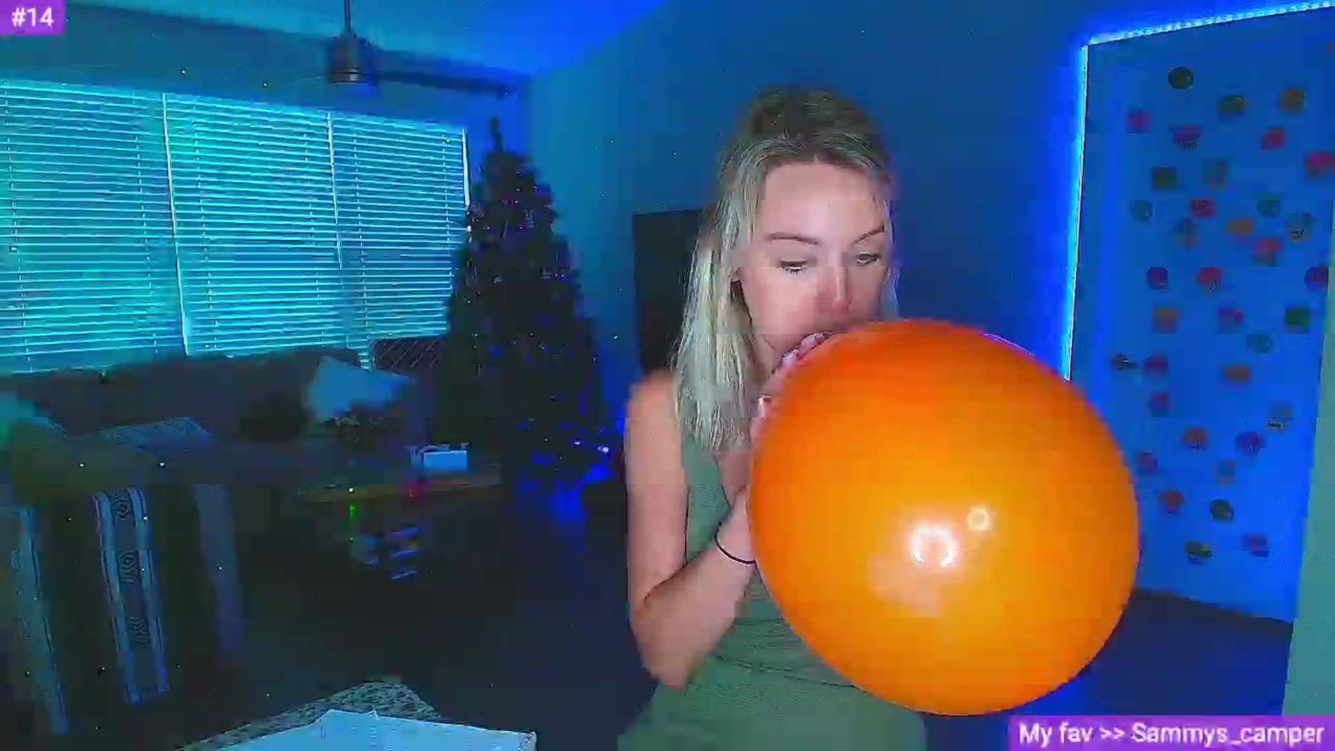 Gallery image thumbnail from Sammy_gray's myfreecams stream on, 07/23/2024, 02:14 image 4 of 20