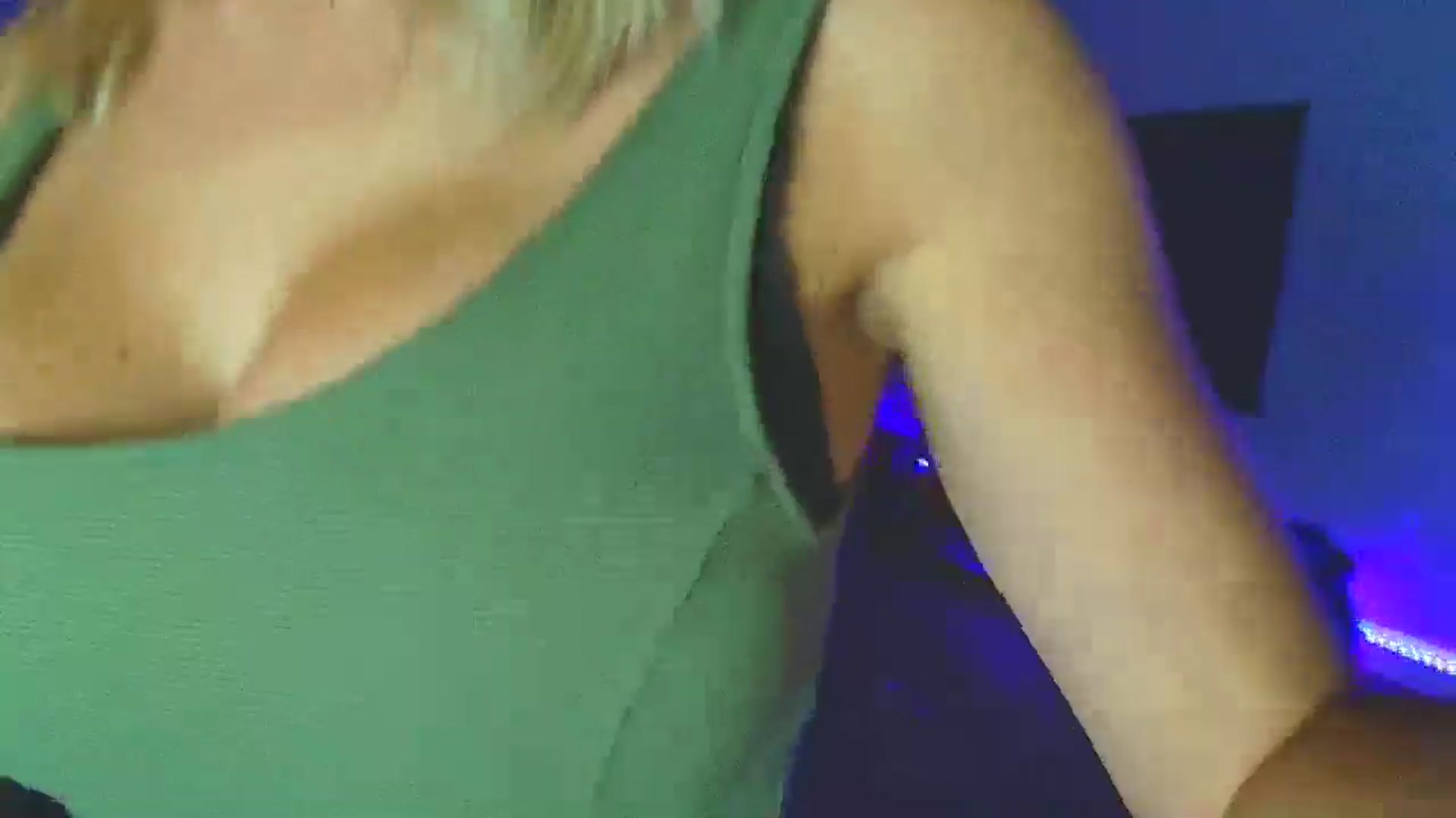 Gallery image thumbnail from Sammy_gray's myfreecams stream on, 07/23/2024, 06:05 image 2 of 20