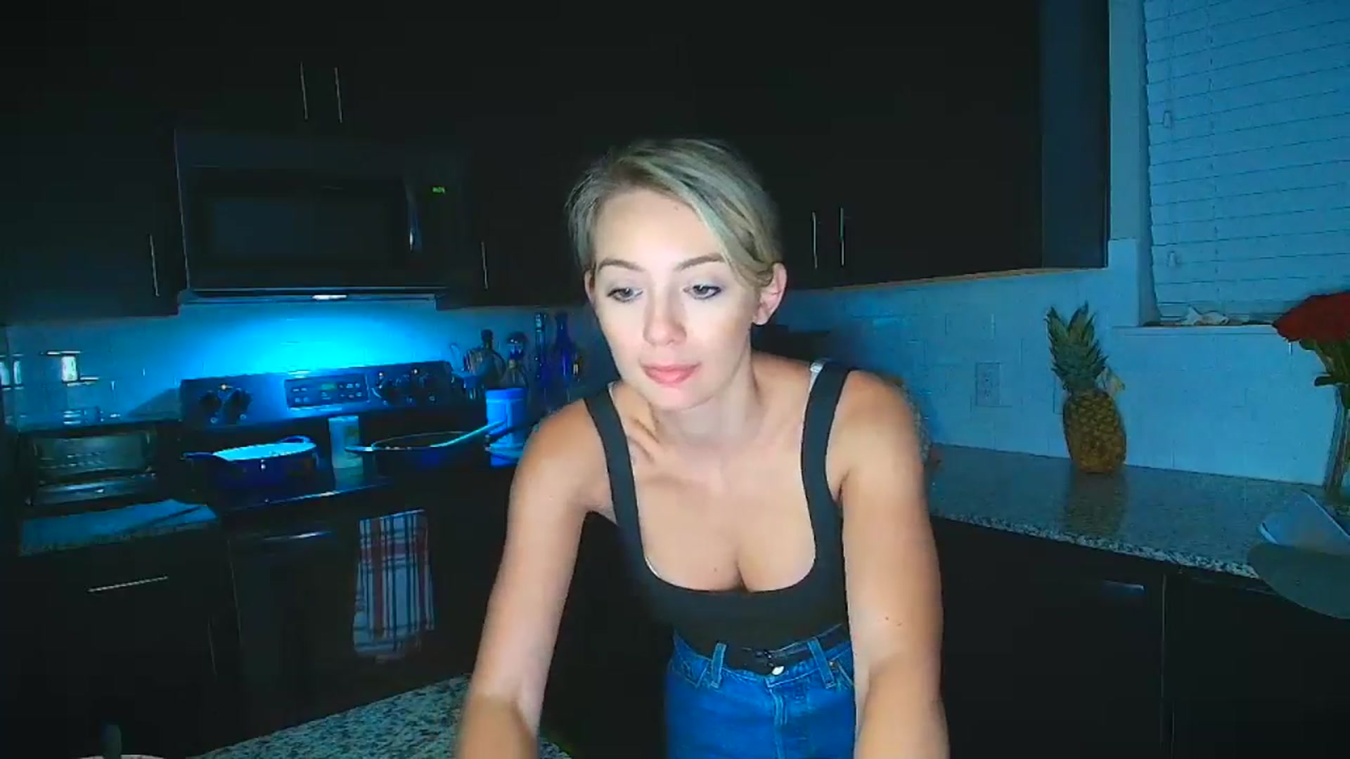 Gallery image thumbnail from Sammy_gray's myfreecams stream on, 07/25/2024, 03:39 image 13 of 20