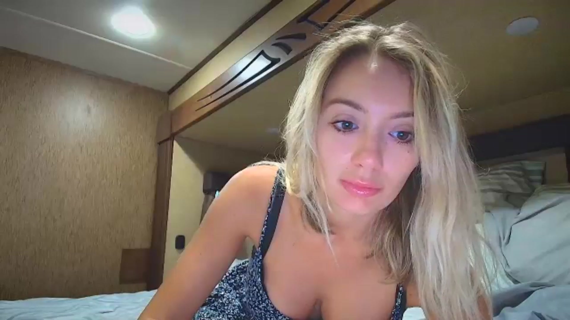 Gallery image thumbnail from Sammy_gray's myfreecams stream on, 07/30/2024, 24:11 image 5 of 20