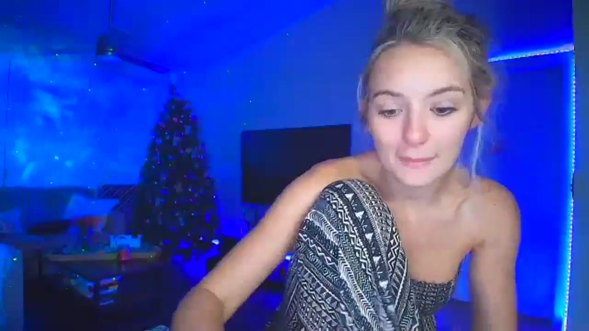 Gallery image thumbnail from Sammy_gray's myfreecams stream on, 08/09/2024, 08:03 image 4 of 20